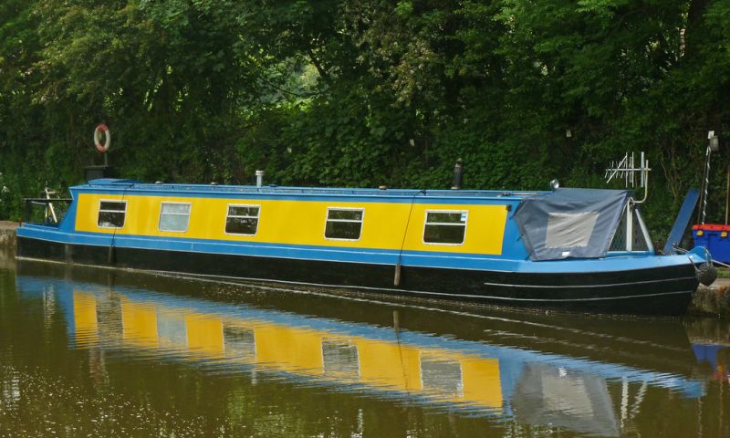 Narrow boats powered by ePropulsion electric motors